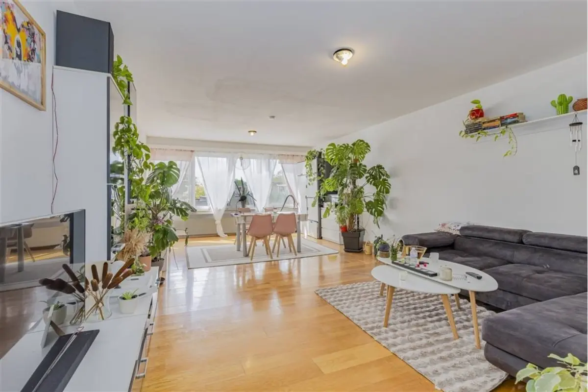 Appartement te  koop in Mortsel 2640 269000.00€ 2 slaapkamers 97.00m² - Zoekertje 659392