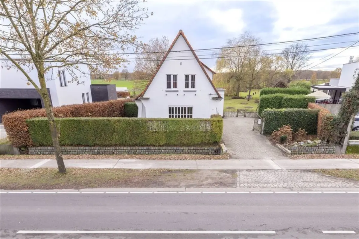 Huis te  koop in Malle 2390 449900.00€ 3 slaapkamers 137.00m² - Zoekertje 661612