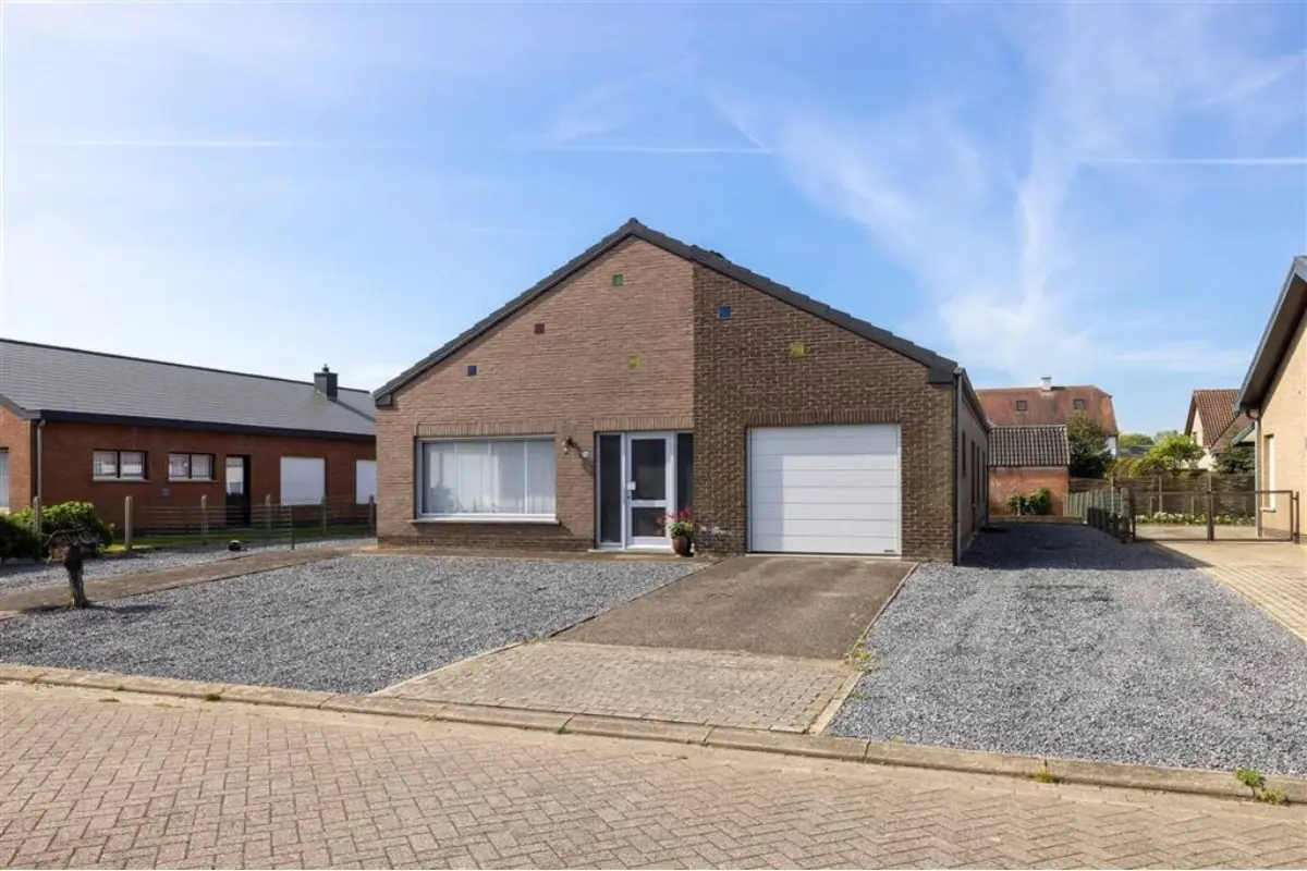 Huis te  koop in Westerlo 2260 299000.00€ 3 slaapkamers 185.00m² - Zoekertje 660995