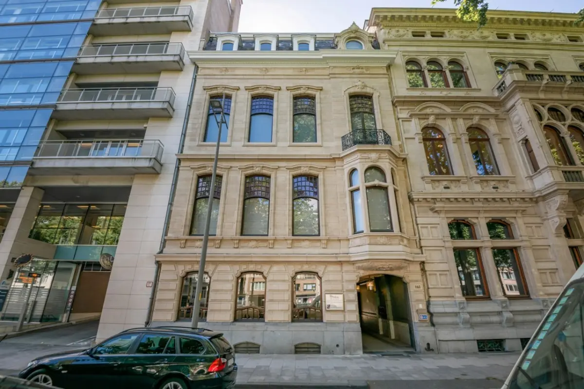 Handelszaak te  huur in Antwerpen 2000 1175.00€  slaapkamers 160.00m² - Zoekertje 661486