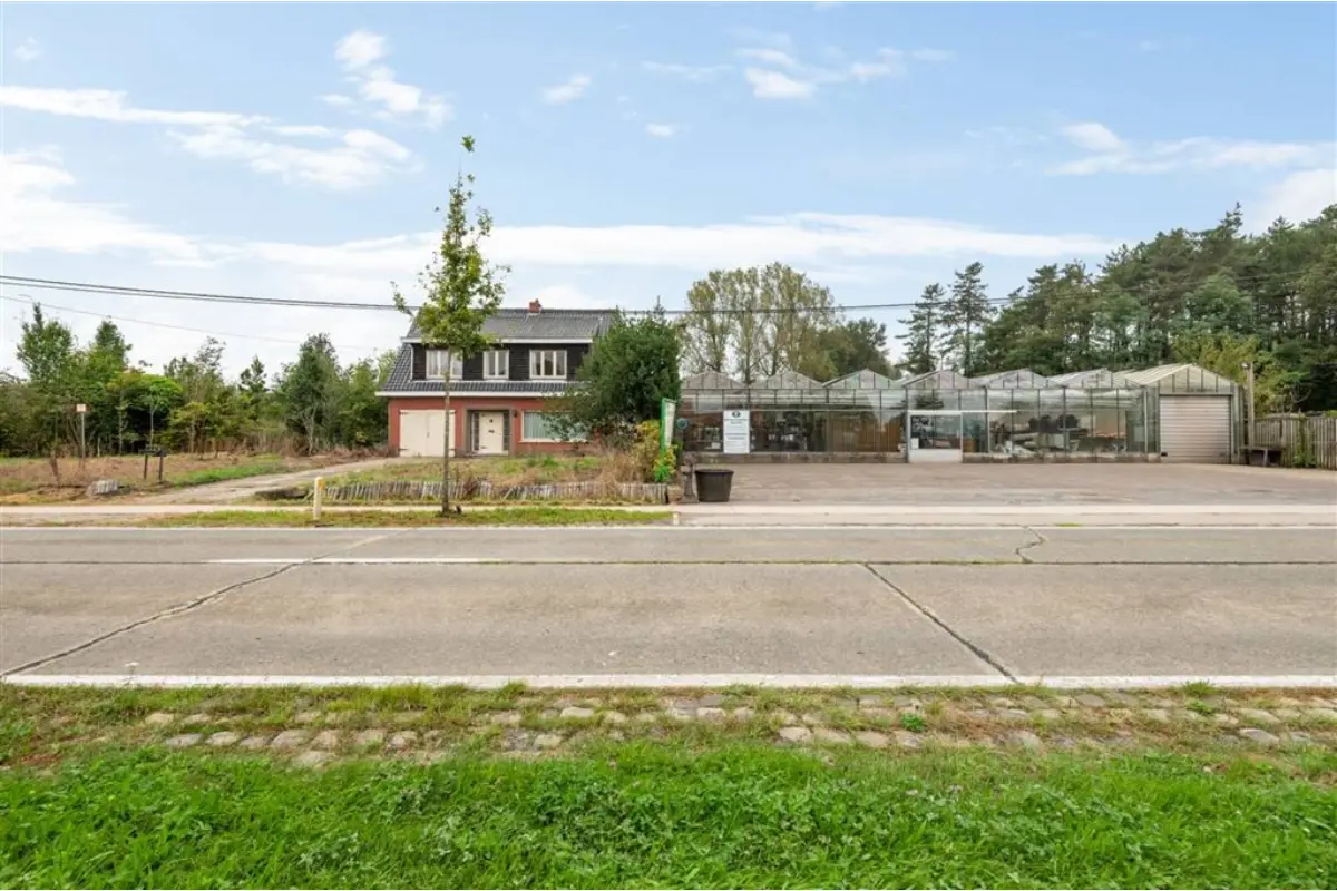 Huis te  koop in Gierle 2275 349000.00€ 4 slaapkamers 200.00m² - Zoekertje 660918