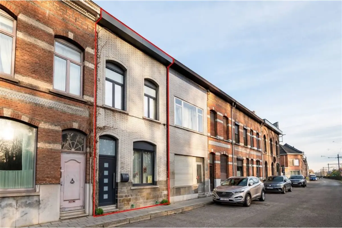 Huis te  koop in Lier 2500 349000.00€ 4 slaapkamers 169.00m² - Zoekertje 662572