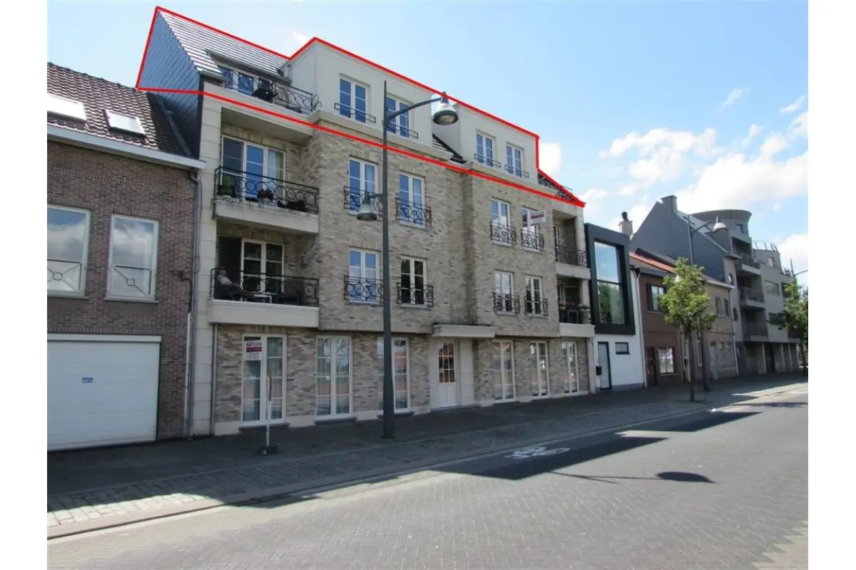 Appartement te  huur in Turnhout 2300 1300.00€ 3 slaapkamers 100.00m² - Zoekertje 663228