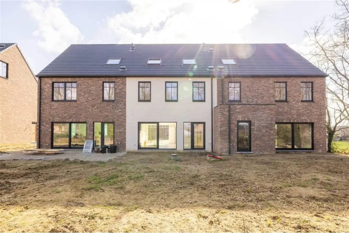 Huis te  koop in Heist-op-den-Berg 2220 478985.00€ 4 slaapkamers 183.00m² - Zoekertje 663252