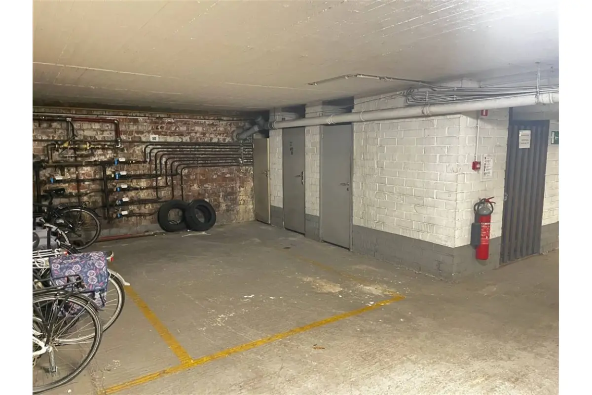 Parking & garage te  koop in Lier 2500 29000.00€  slaapkamers m² - Zoekertje 663589