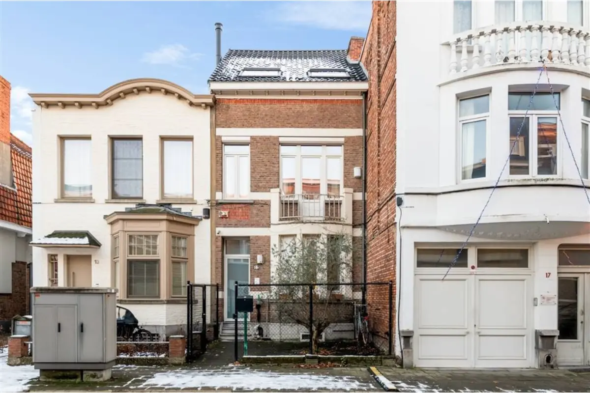 Huis te  koop in Wilrijk 2610 449000.00€ 3 slaapkamers 189.00m² - Zoekertje 664083