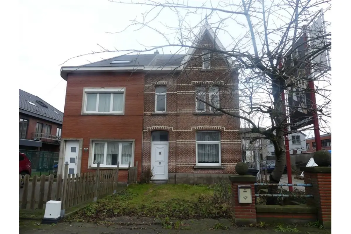 Huis te  koop in Willebroek 2830 216000.00€ 3 slaapkamers 139.00m² - Zoekertje 664740