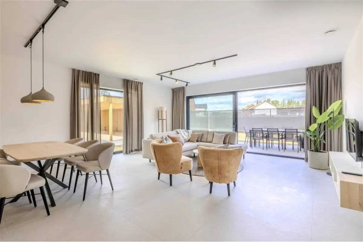 Huis te  koop in Noorderwijk 2200 420835.00€ 3 slaapkamers 170.00m² - Zoekertje 666010