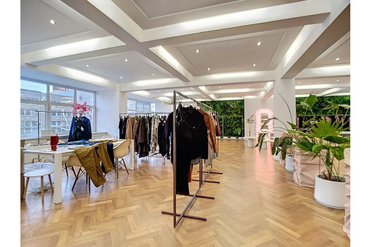 Handelszaak te  huur in Antwerpen 2000 9450.00€  slaapkamers m² - Zoekertje 665928