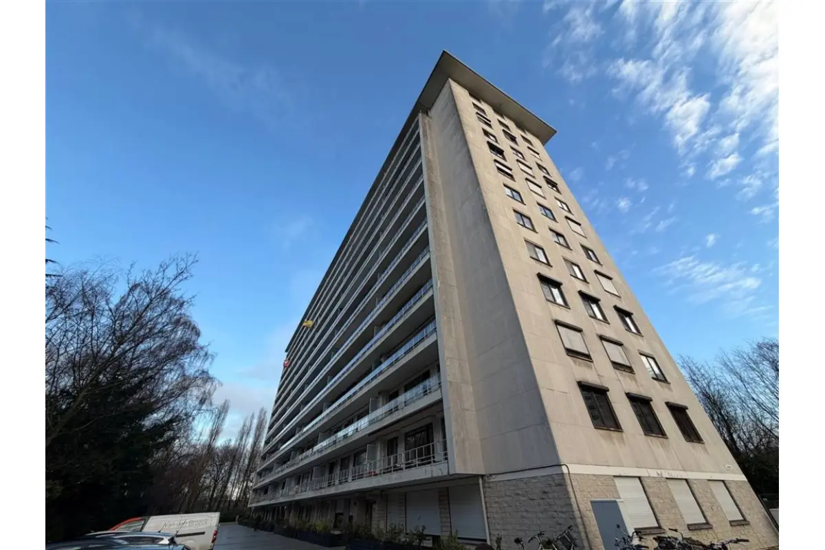 Appartement te  huur in Berchem 2600 800.00€ 1 slaapkamers 56.00m² - Zoekertje 665660