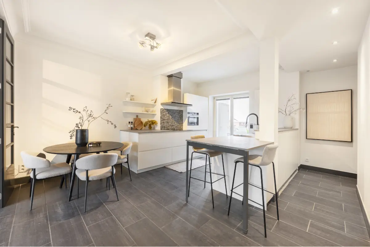 Appartement te  koop in Antwerpen 2000 375000.00€ 3 slaapkamers 116.00m² - Zoekertje 667334