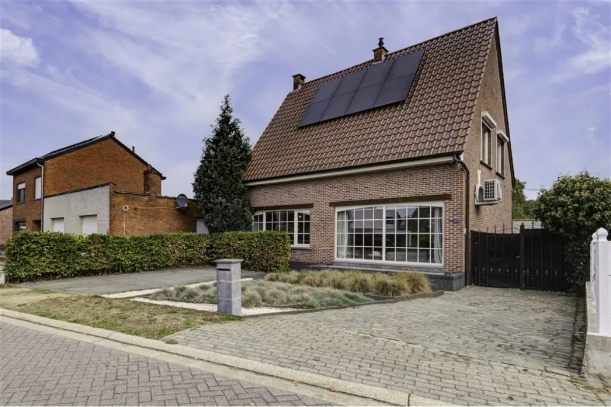 Huis te  koop in Nijlen 2560 469000.00€ 3 slaapkamers 199.00m² - Zoekertje 668410