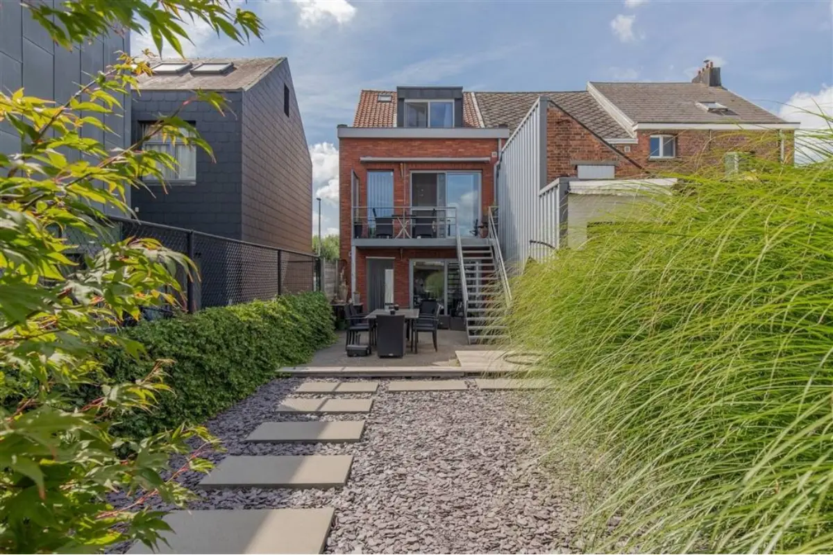 Huis te  koop in Niel 2845 330000.00€ 3 slaapkamers 145.00m² - Zoekertje 667929