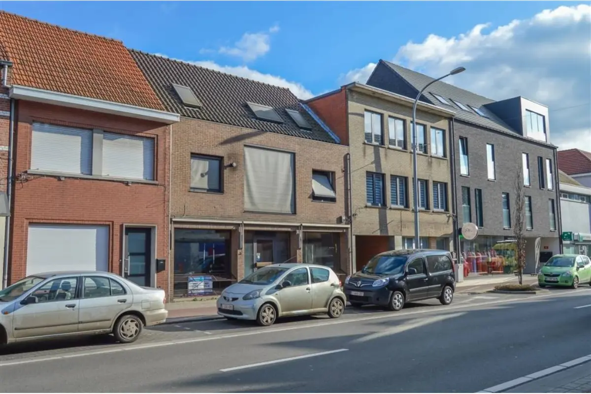 Handelszaak te  huur in Oostmalle 2390 950.00€  slaapkamers m² - Zoekertje 668288