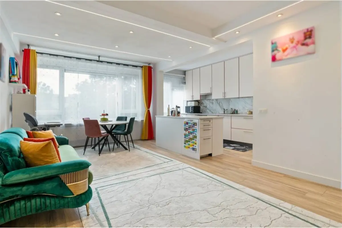 Appartement te  koop in Borgerhout 2140 225000.00€ 2 slaapkamers 93.00m² - Zoekertje 669050