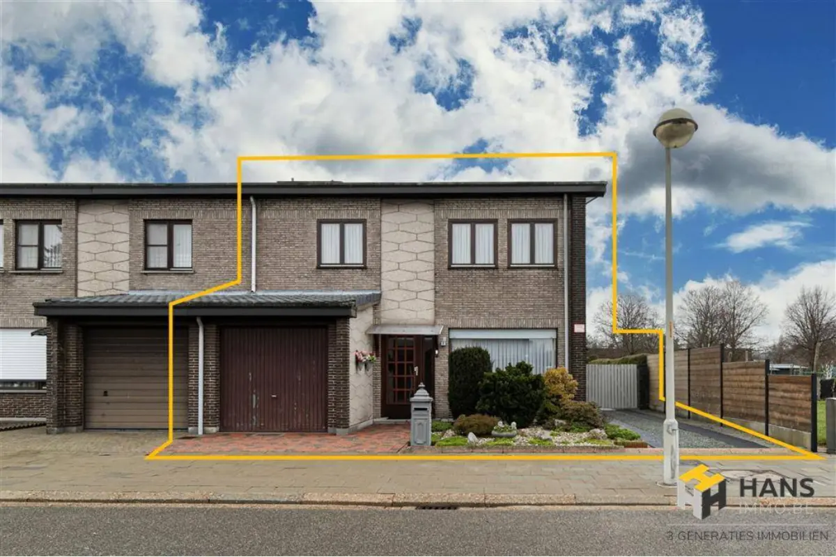 Huis te  koop in Berendrecht 2040 365000.00€ 3 slaapkamers 135.00m² - Zoekertje 671125