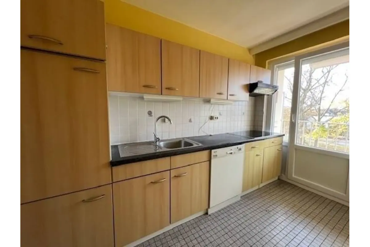 Appartement te  koop in Edegem 2650 210000.00€ 2 slaapkamers 70.00m² - Zoekertje 670023