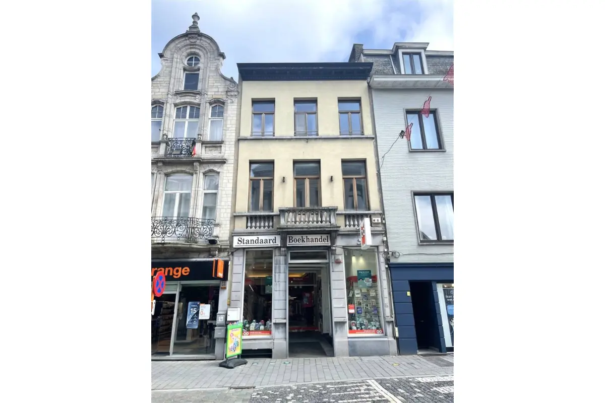 Handelszaak te  huur in Lier 2500 4166.00€  slaapkamers 295.00m² - Zoekertje 669275