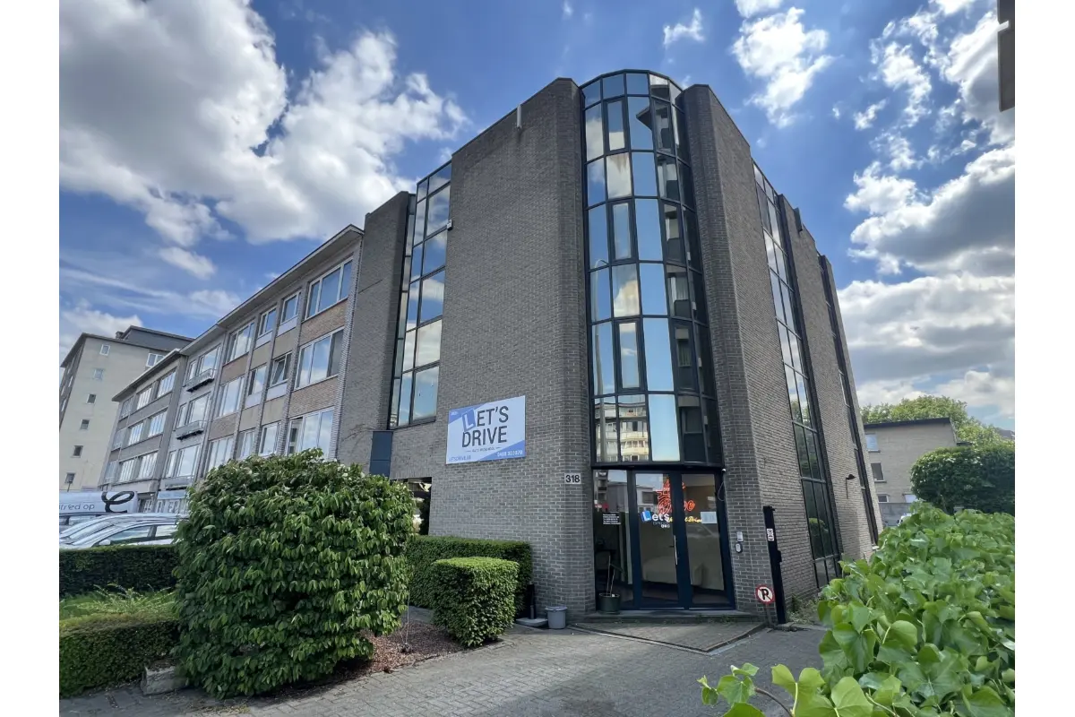 Huis te  koop in Deurne 2100 1195000.00€  slaapkamers 650.00m² - Zoekertje 671934