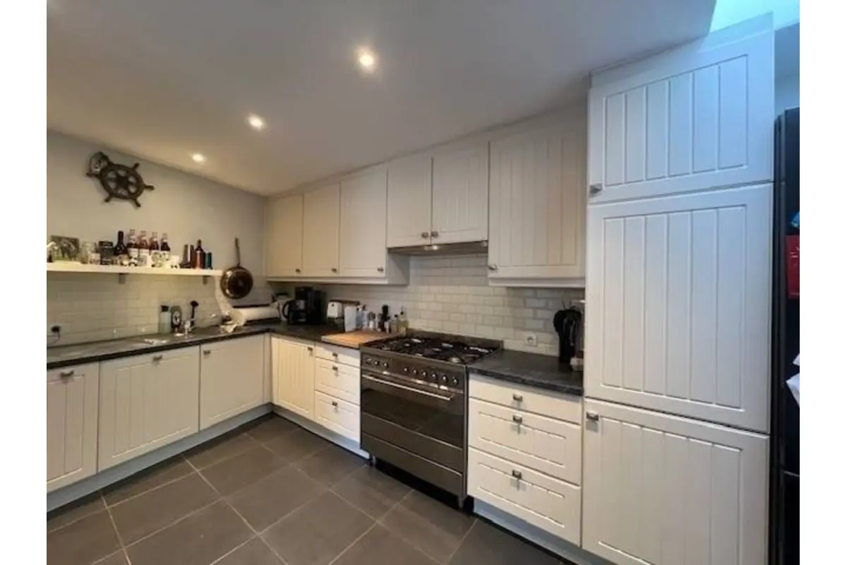 Huis te  koop in Hoboken 2660 289000.00€ 2 slaapkamers 164.00m² - Zoekertje 672280