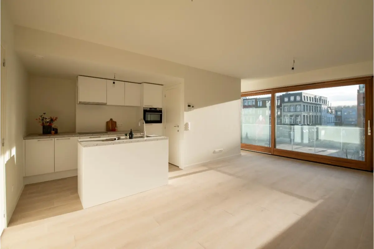 Appartement te  huur in Antwerpen 2060 1050.00€ 2 slaapkamers 75.00m² - Zoekertje 672719