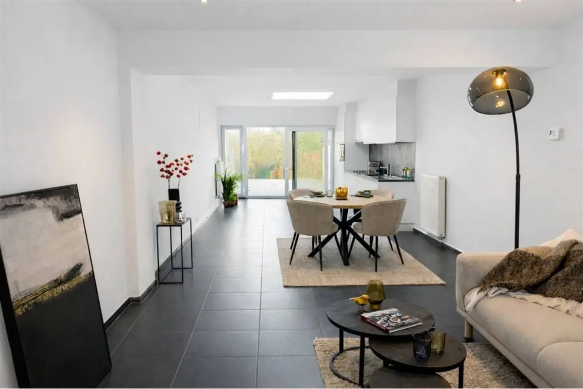 Huis te  koop in Mechelen 2800 416000.00€ 3 slaapkamers 144.00m² - Zoekertje 673668