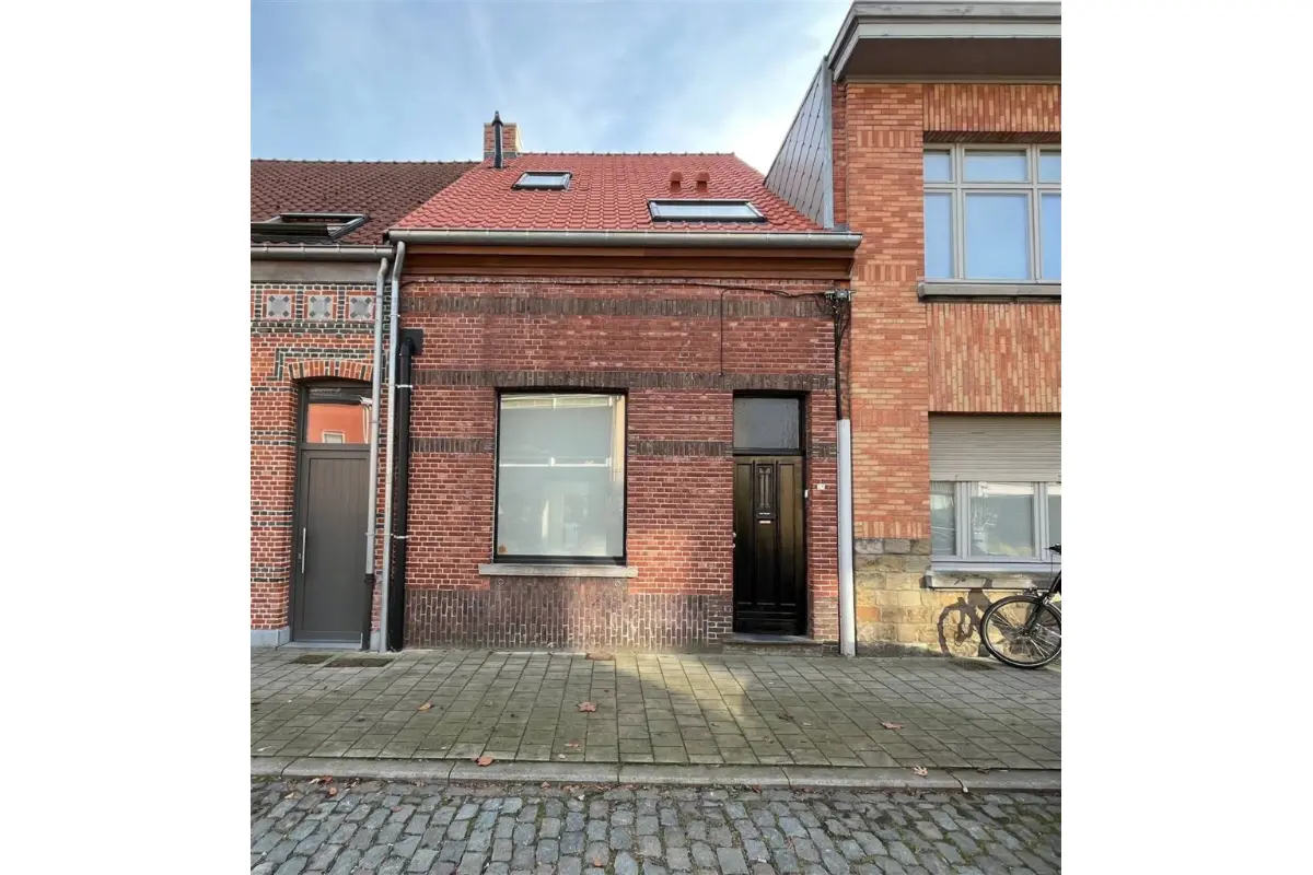 Huis te  huur in Turnhout 2300 1070.00€ 3 slaapkamers 138.00m² - Zoekertje 674044