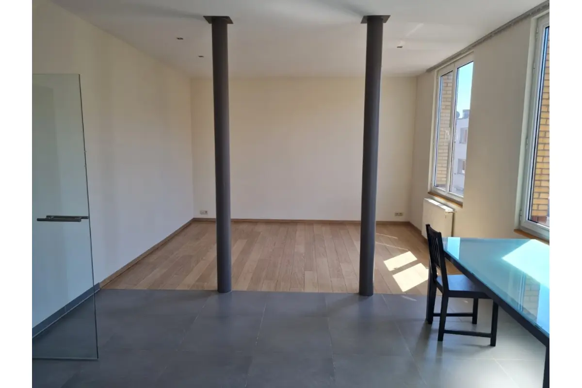 Appartement te  huur in Antwerpen 2020 825.00€ 1 slaapkamers 75.00m² - Zoekertje 674634