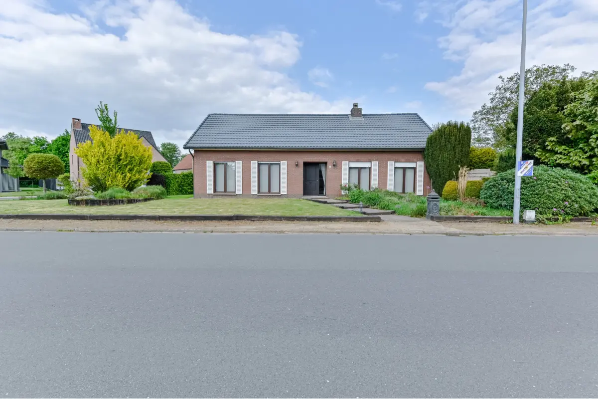 Huis te  koop in Geel 2440 349000.00€ 3 slaapkamers 222.00m² - Zoekertje 674865