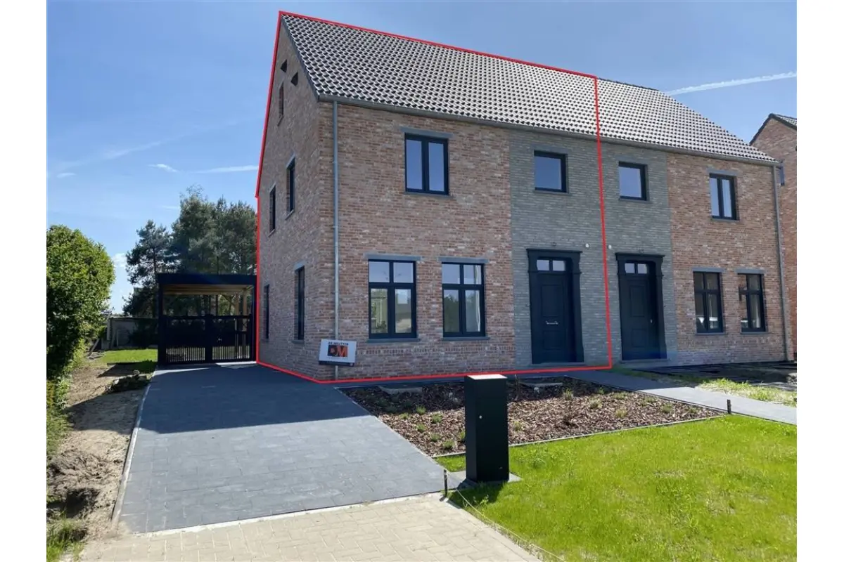 Huis te  huur in Laakdal 2430 1350.00€ 3 slaapkamers 185.00m² - Zoekertje 675481