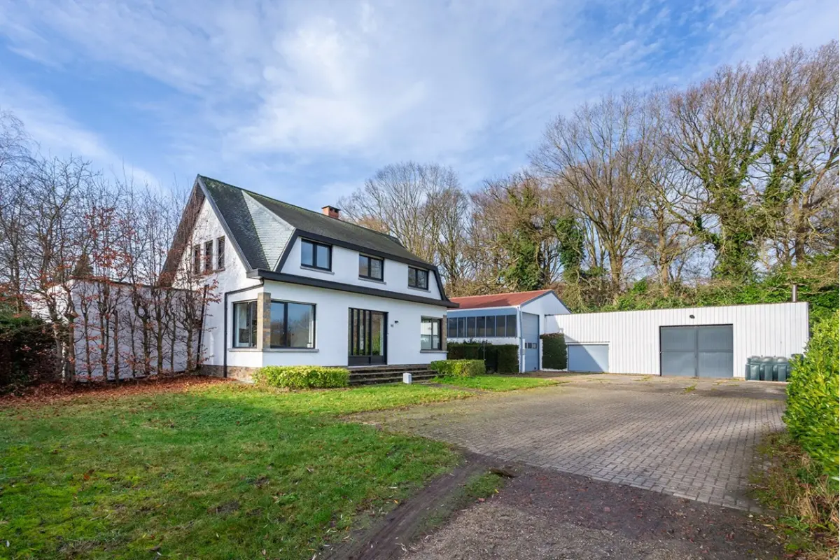 Huis te  huur in Wilrijk 2610 5500.00€ 4 slaapkamers 210.00m² - Zoekertje 675410