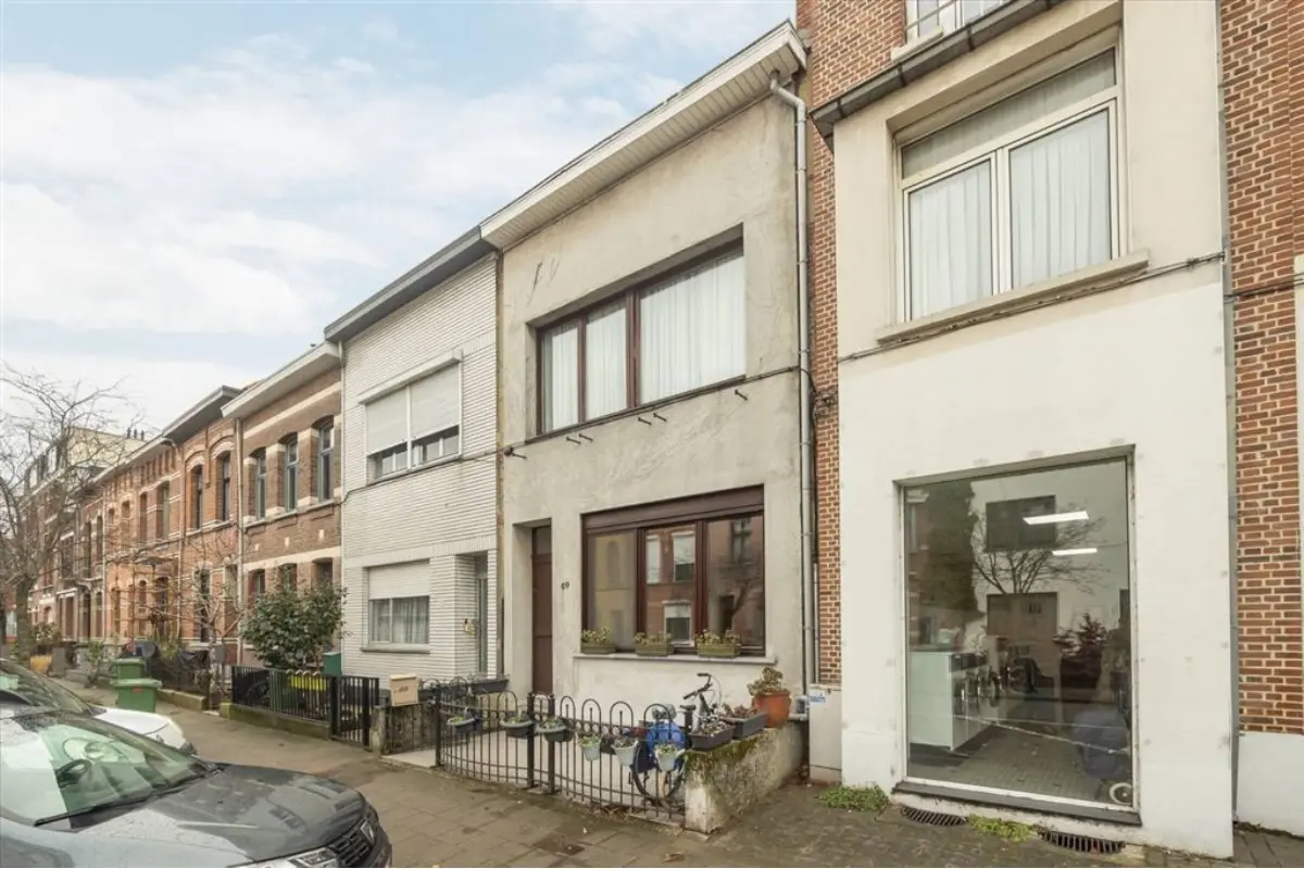 Huis te  koop in Merksem 2170 319000.00€ 3 slaapkamers 135.00m² - Zoekertje 675202