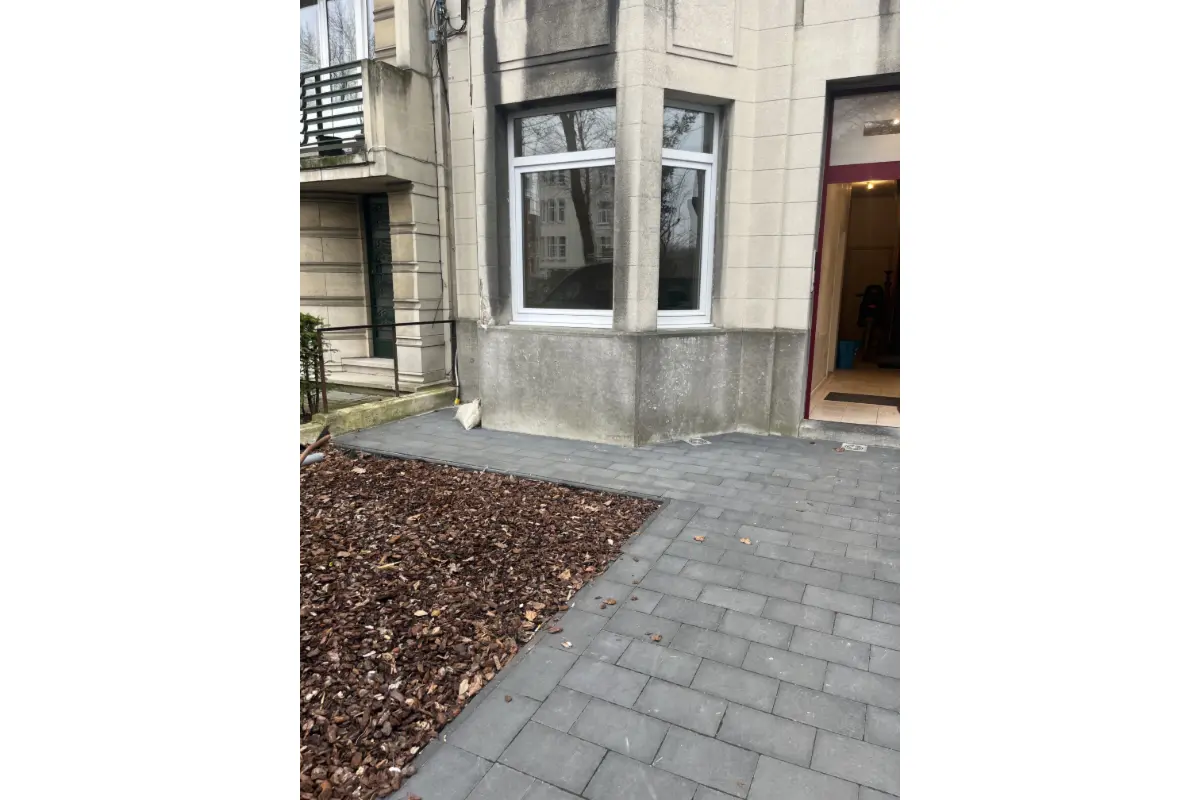 Studio te  huur in Berchem 2600 800.00€ 1 slaapkamers 35.00m² - Zoekertje 675471