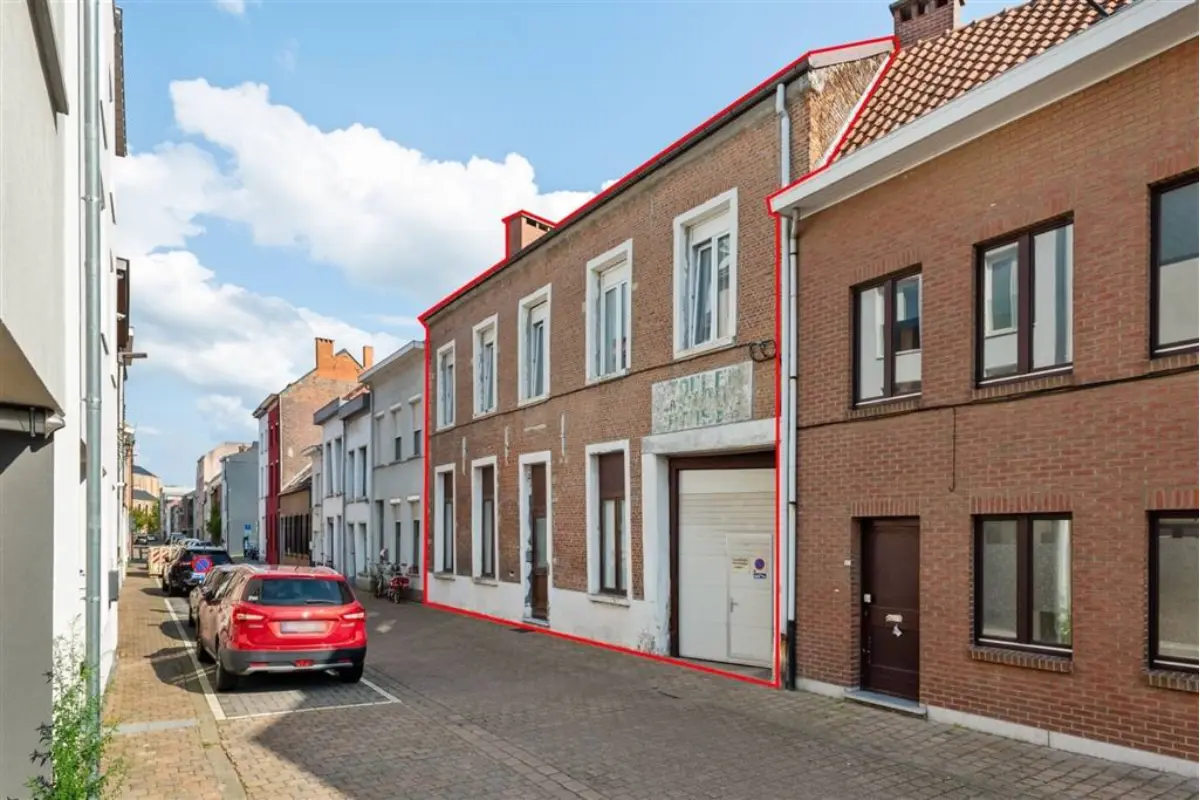 Huis te  koop in Mechelen 2800 698000.00€ 6 slaapkamers 535.00m² - Zoekertje 675499