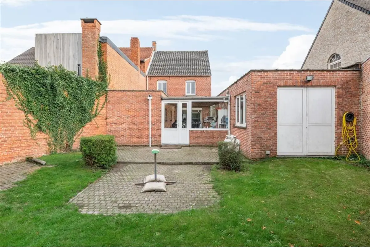 Huis te  koop in Rijkevorsel 2310 345000.00€ 4 slaapkamers 177.00m² - Zoekertje 676840