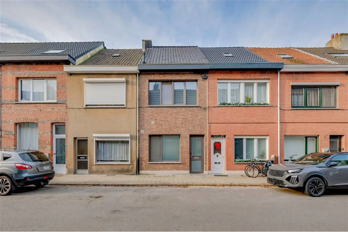 Huis te  koop in Hemiksem 2620 329000.00€ 3 slaapkamers 119.00m² - Zoekertje 677230
