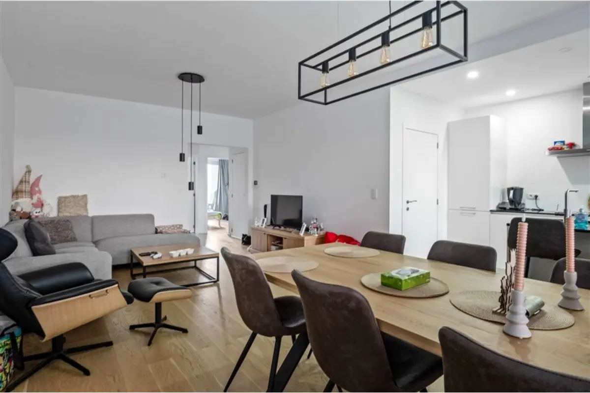 Appartement te  koop in Merksem 2170 269000.00€ 2 slaapkamers 80.00m² - Zoekertje 678064