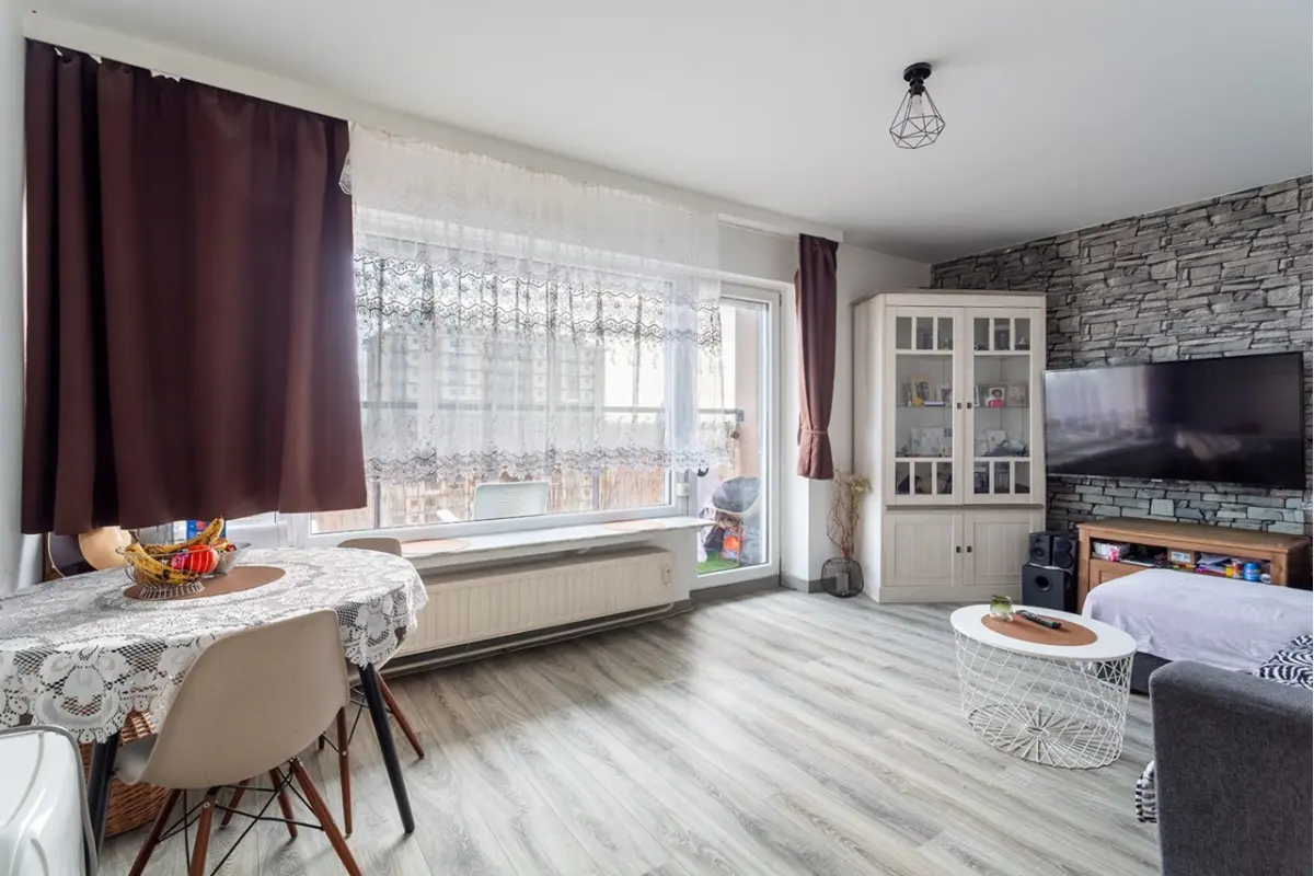 Appartement te  koop in Berchem 2600 219000.00€ 2 slaapkamers 68.00m² - Zoekertje 677944