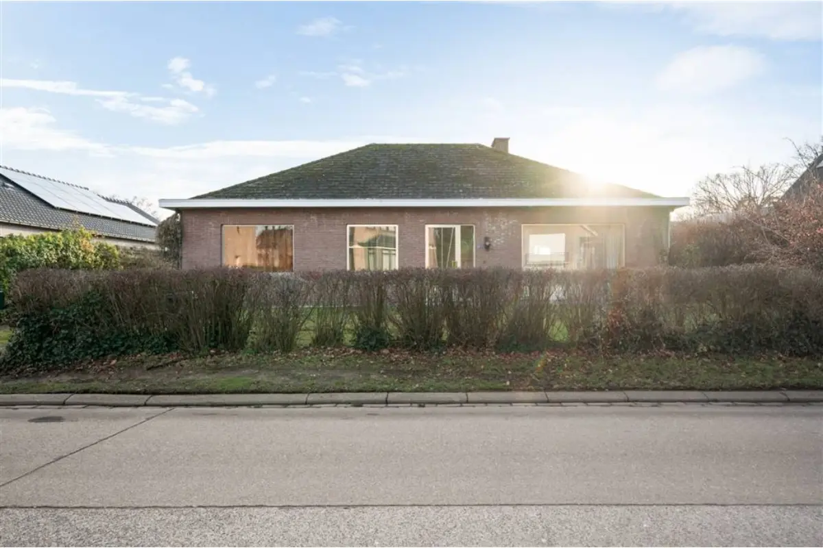 Huis te  koop in Noorderwijk 2200 349000.00€ 3 slaapkamers 139.00m² - Zoekertje 678046