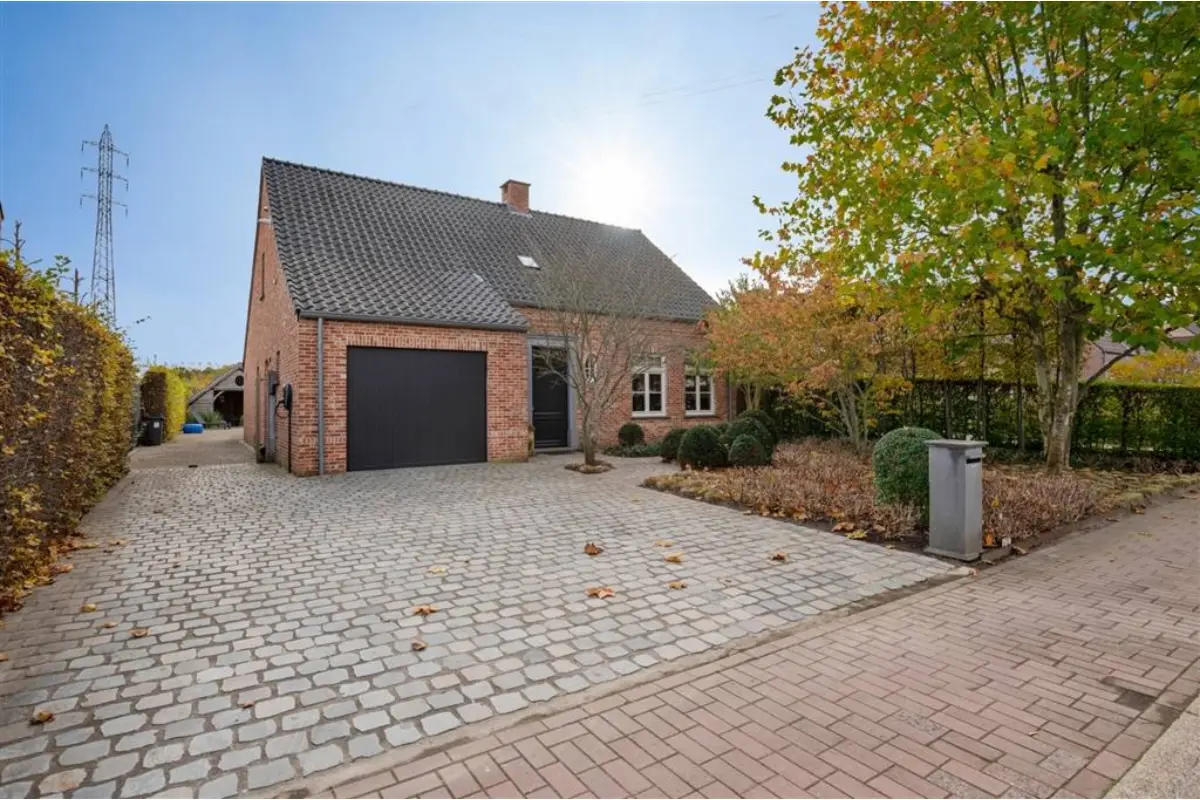 Huis te  koop in Nijlen 2560 625000.00€ 3 slaapkamers 217.00m² - Zoekertje 679142