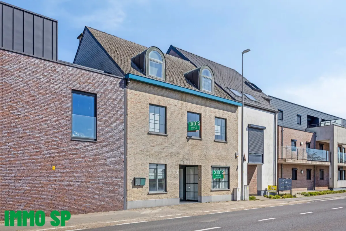 Appartement te  koop in Laakdal 2430 324000.00€ 2 slaapkamers m² - Zoekertje 679570