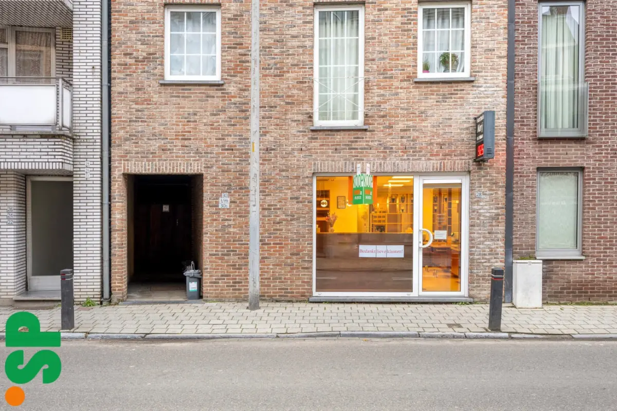 Handelszaak te  koop in Geel 2440 174900.00€  slaapkamers 78.00m² - Zoekertje 680128