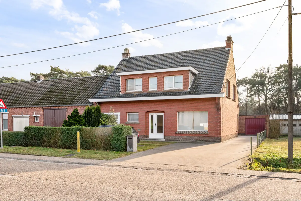 Huis te  koop in Balen 2490 289000.00€ 3 slaapkamers 193.00m² - Zoekertje 683063