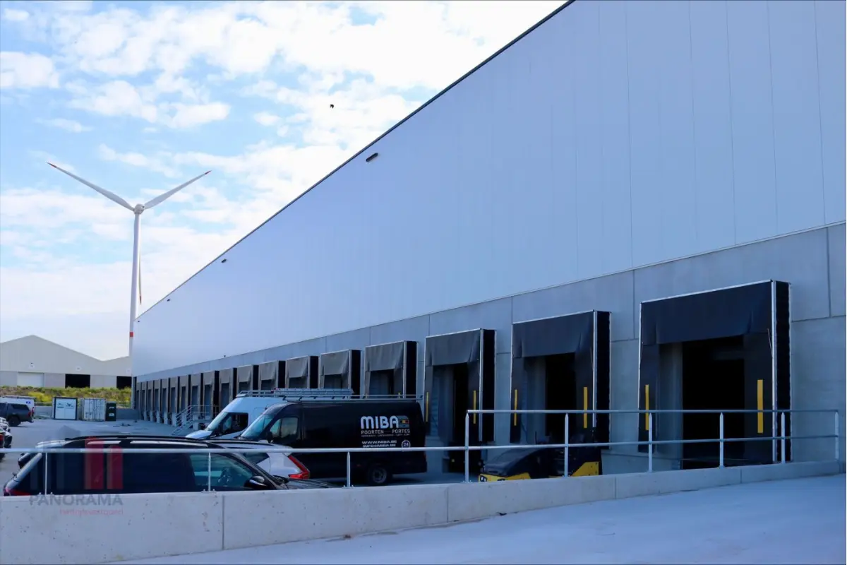 Handelszaak te  huur in Willebroek 2830 0.00€  slaapkamers 5555.00m² - Zoekertje 682692