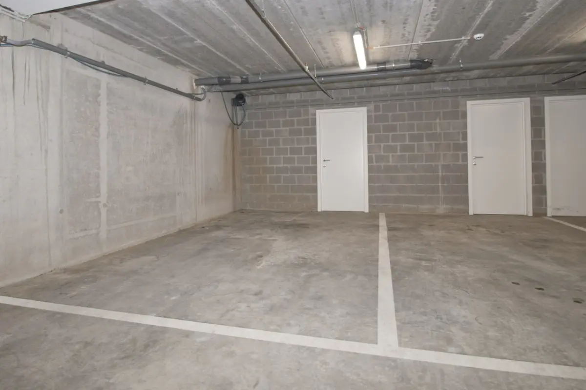 Parking & garage te  koop in Kessel 2560 18500.00€  slaapkamers m² - Zoekertje 684441