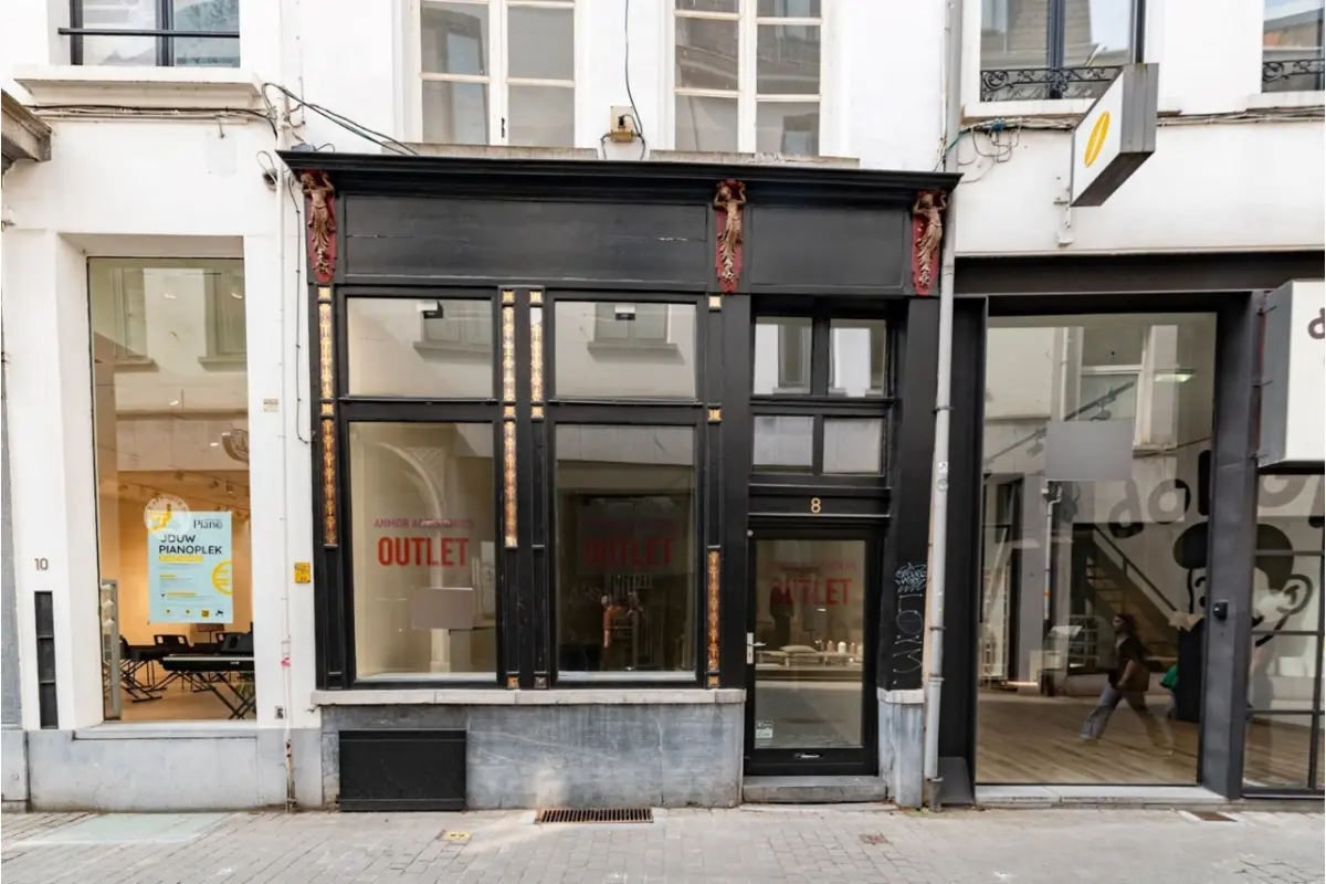 Handelszaak te  huur in Antwerpen 2000 4585.00€  slaapkamers 50.00m² - Zoekertje 684909