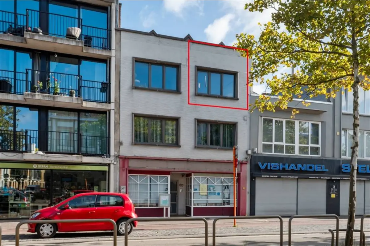 Appartement te  koop in Mortsel 2640 229000.00€ 2 slaapkamers 75.00m² - Zoekertje 686631