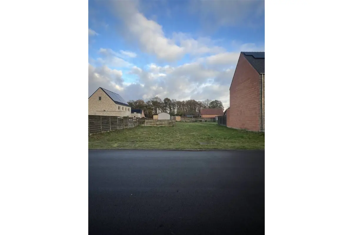 Grond te  koop in Dessel 2480 159000.00€  slaapkamers m² - Zoekertje 686510