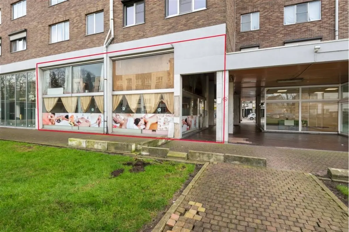 Handelszaak te  koop in Turnhout 2300 95000.00€  slaapkamers 147.00m² - Zoekertje 686485