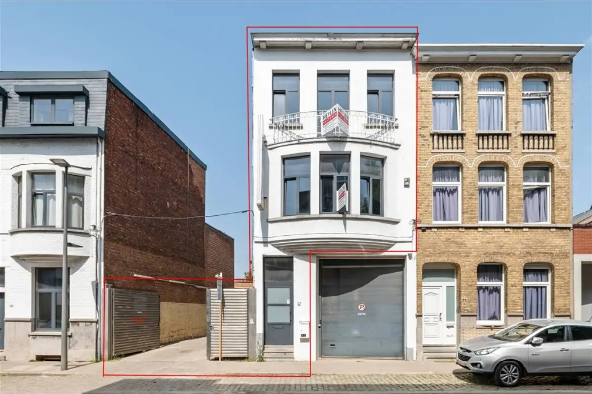 Appartementsgebouw te  koop in Merksem 2170 780000.00€  slaapkamers 521.82m² - Zoekertje 685859